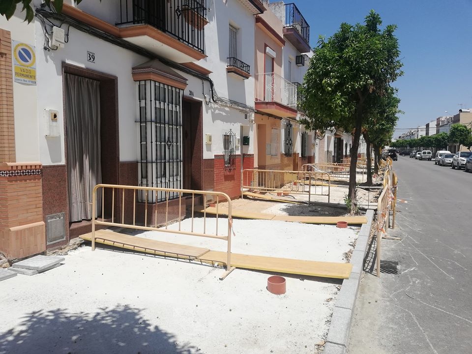 Obras acerado calle Cantareros 3
